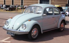 1969_Volkswagen_Beetle_(Dutch_Reg).jpg